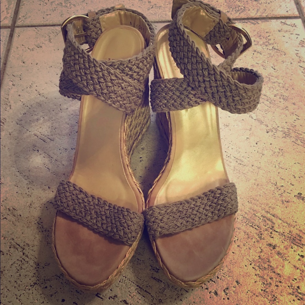 Stuart weitzman wedges